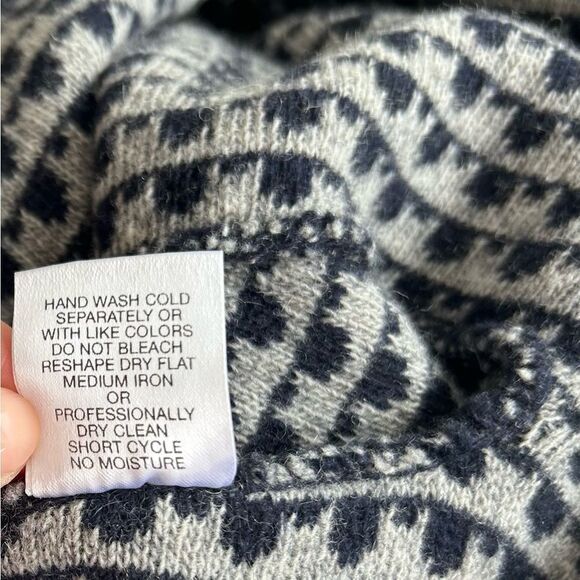 A. IDA Italy Waterfall Sweater Cape Size Small Navy Grey Wool Blend - Picture 9 of 10